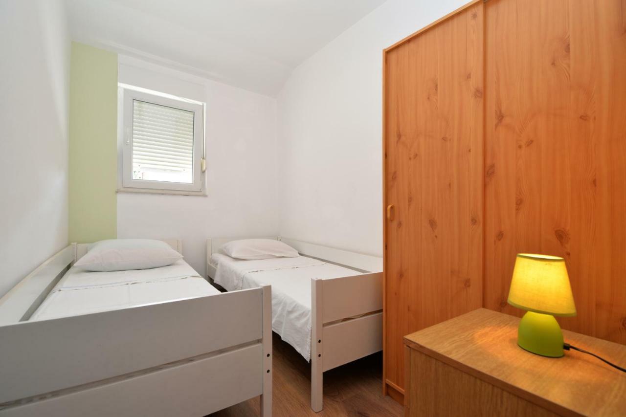 Apartmani Sime Betina  Luaran gambar
