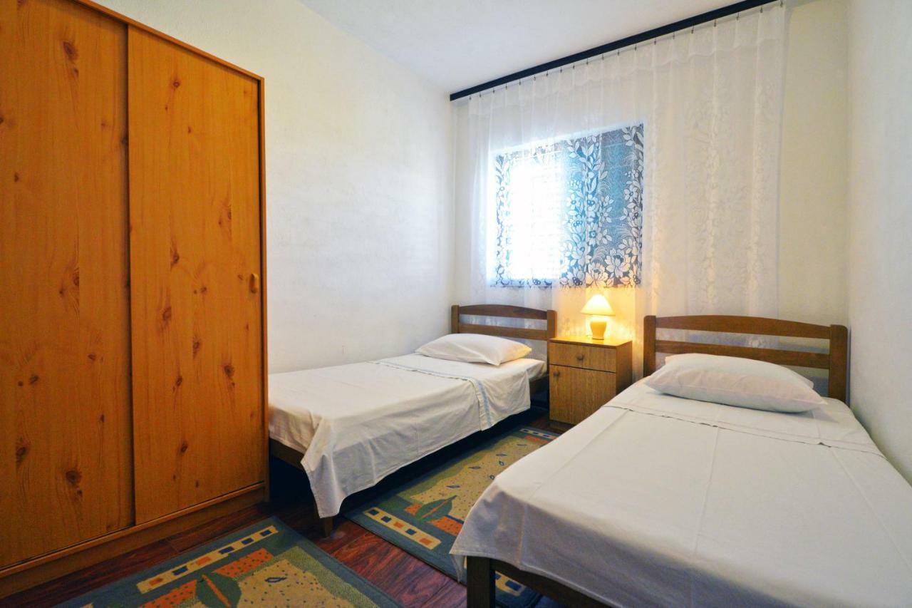 Apartmani Sime Betina  Luaran gambar