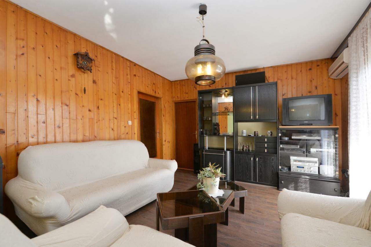 Apartmani Sime Betina  Luaran gambar